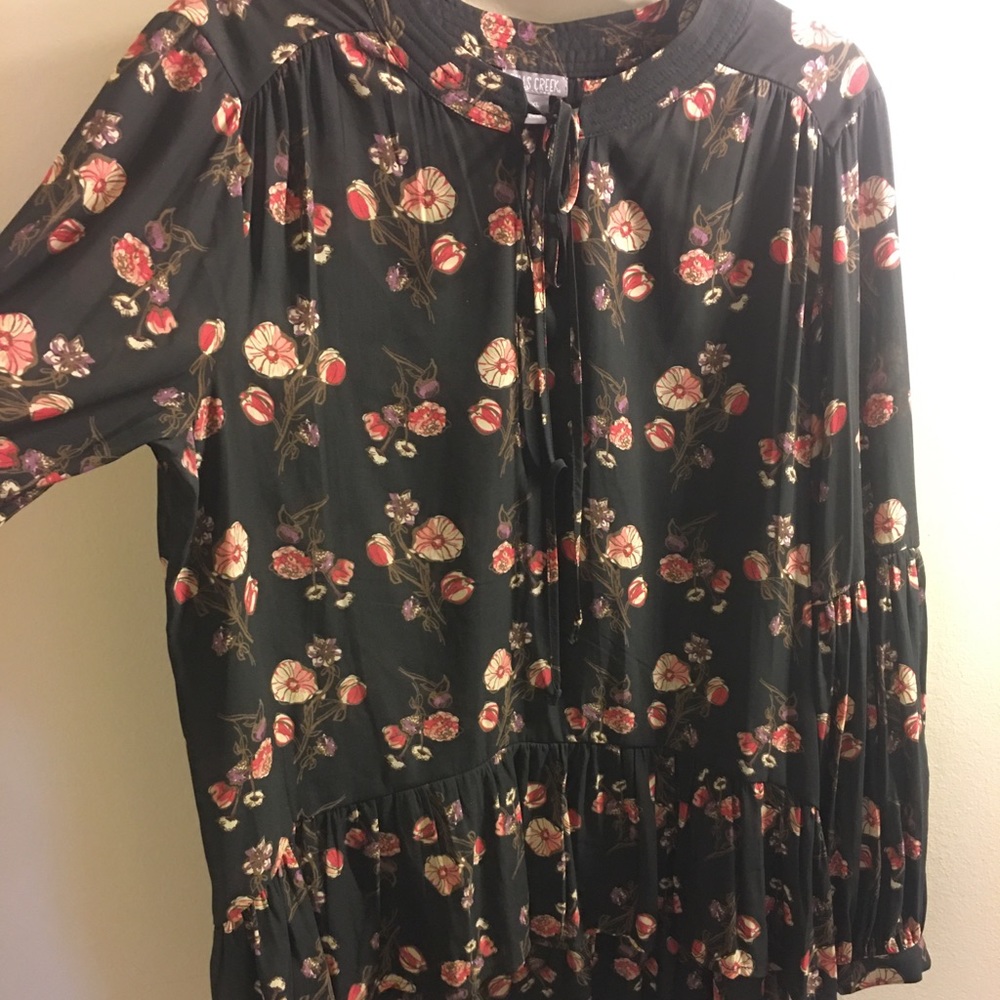 High/Low Nice Flower Blouse